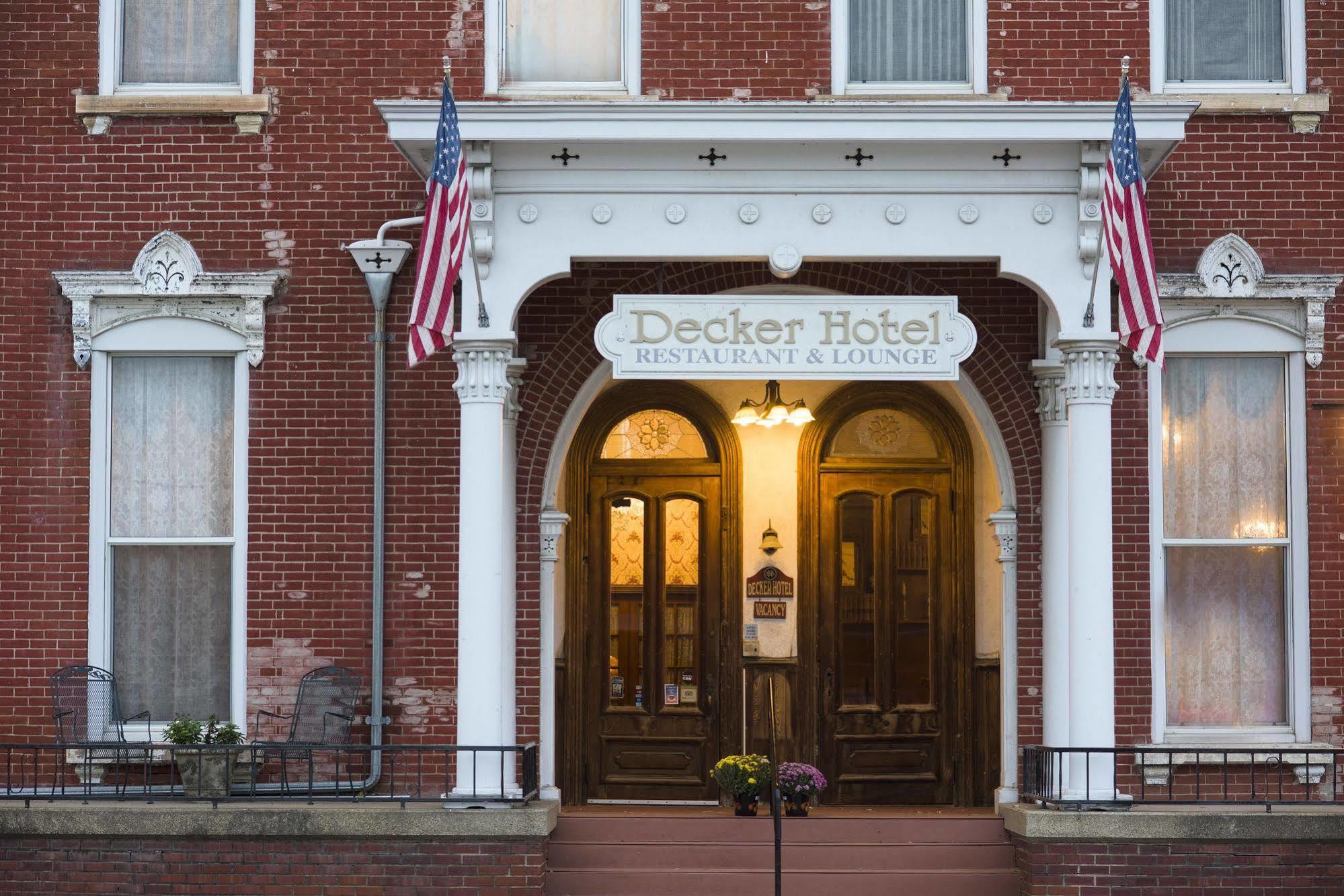Decker Hotel & Bar Maquoketa Esterno foto